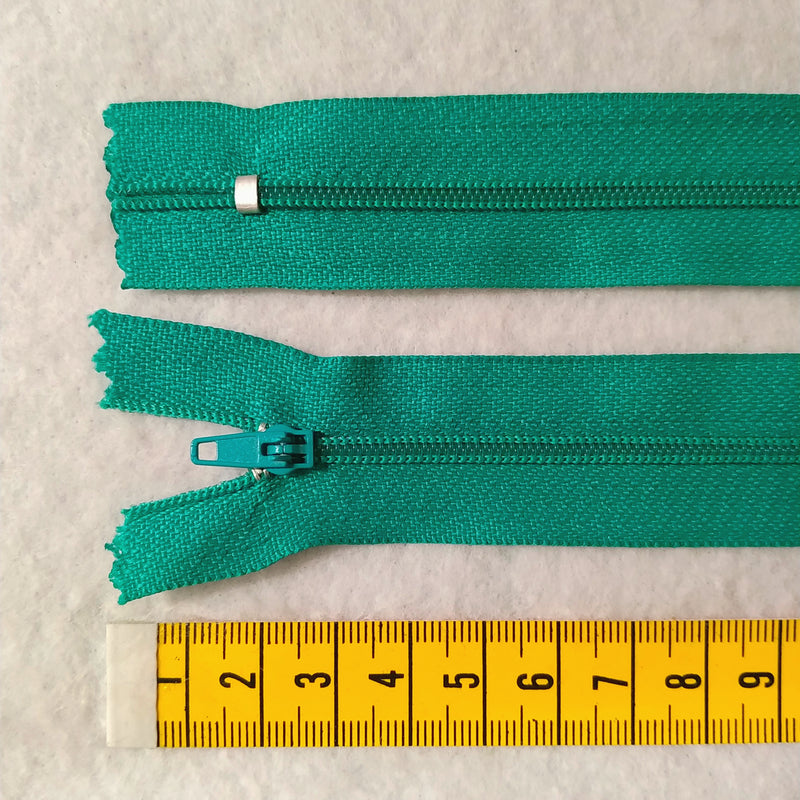 General Purpose Zips | Length - 18cm | 56 colours - Shop Fabrics, Cushions & Dressmaking Supplies online - Fabric Family